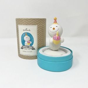 Hallmark "Snow One Like You" Christmas Snowman Figurine Make A Wish Birthday